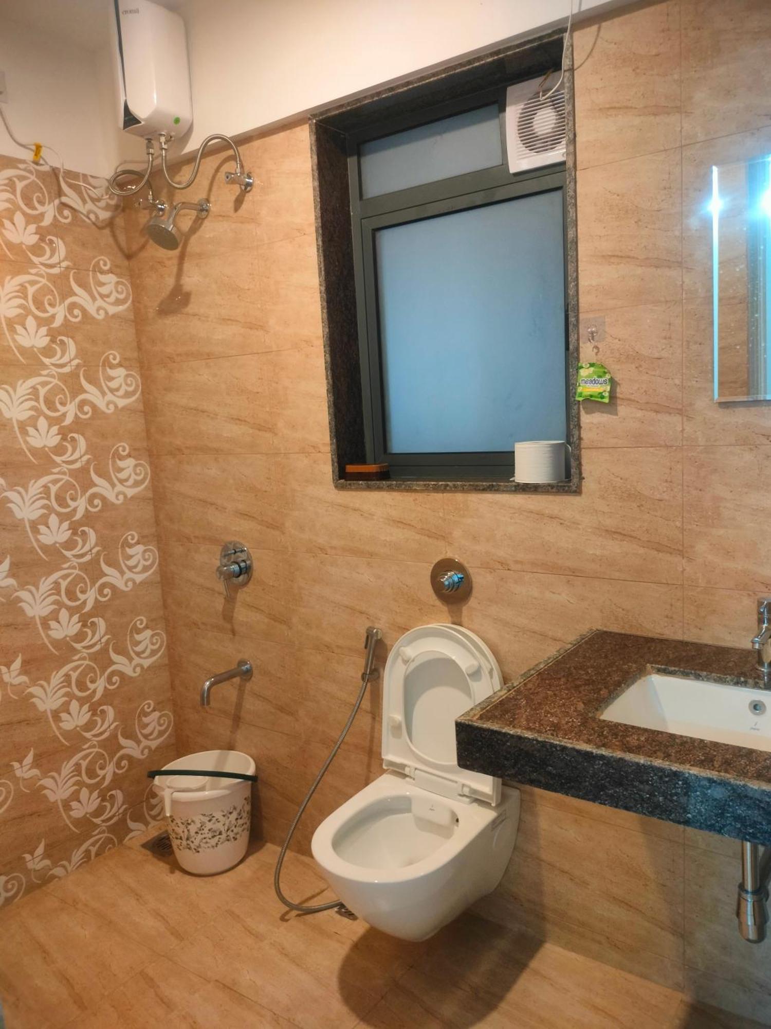 Apartment 2bhk Gold Tower Amanora Park Town Pune